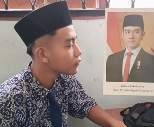 Viral, Pelajar Ini Kaget Punya Teman Mirip Wapres Gibran Rakabuming
