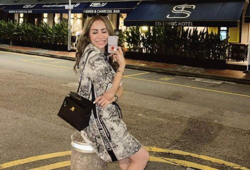 5 Potret Tas Mewah Momo Geisha, Ada yang Harga Setara Mitsubishi Pajero Sport