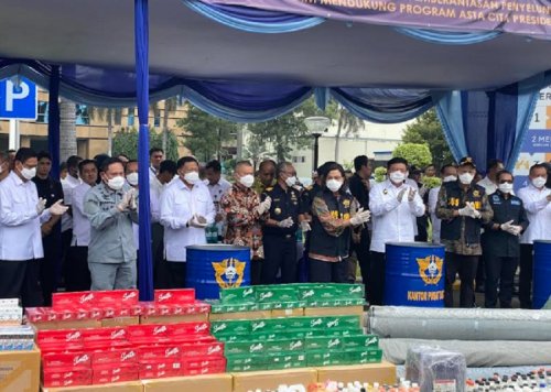 sri-mulyani-teriak-ri-dibanjiri-barang-selundupan-dari-garmen-hingga-rokok-negara-makin-rugi