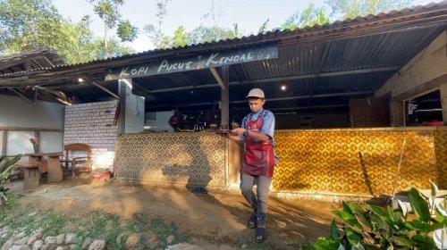 warung-kopi-pucue-kendal-oase-mandiri-energi-di-lereng-ungaran