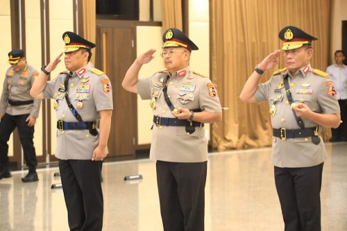 kapolri-resmi-lantik-irjen-dedi-prasetyo-jadi-irwasum-polri