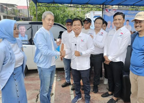 Cawalkot Bogor Dedie A. Rachim Sumringah Dipinjami Mobil Listrik untuk Kampanye dari Partai Perindo