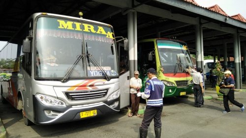 pentingnya-aturan-jam-kerja-sopir-bus-untuk-keselamatan