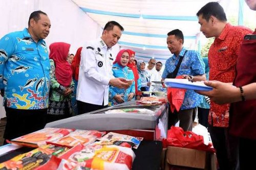 pj-gubernur-sumut-fatoni-dorong-gerakan-memasyarakatkan-makan-ikan-hingga-ke-desa-desa