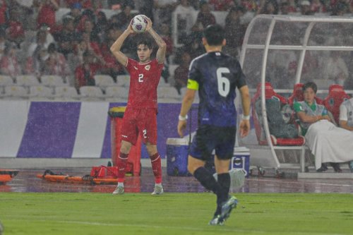 timnas-indonesia-vs-jepang-berakhir-0-4-kevin-diks-kecewa-berat-debutnya-diwarnai-kekalahan