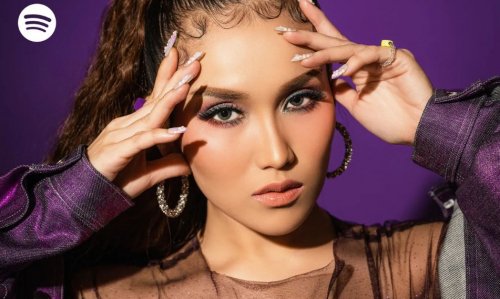 ayu-ting-ting-bantu-penjualan-umkm-saat-live-tiktok-dipuji-baik-banget