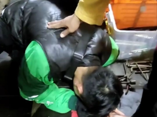 Pelaku Begal Payudara Berjaket Ojol Ditangkap Warga