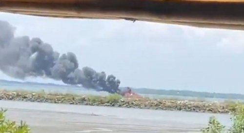 kapal-muatan-cpo-terbakar-di-selat-madura-17-orang-jadi-korban