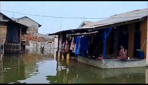 Diterjang Banjir Rob, Dua Kecamatan di Bekasi Lumpuh Total