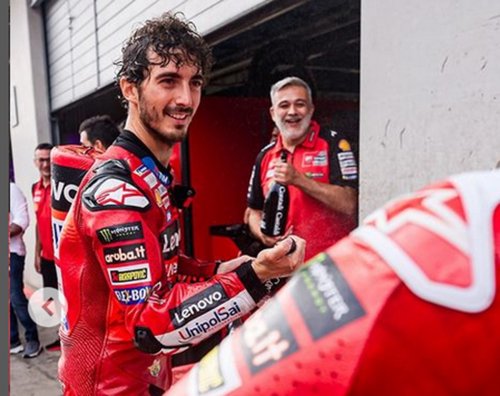 reaksi-bijak-francesco-bagnaia-usai-raih-kemenangan-terbanyak-tapi-gagal-juara-motogp-2024