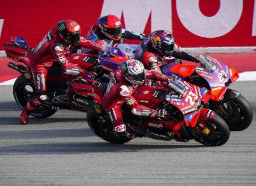 9-pembalap-top-motogp-yang-dipastikan-ganti-tim-di-musim-2025-nomor-1-sang-juara-dunia