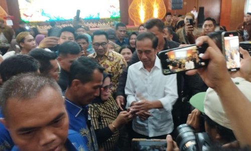 pilkada-jakarta-jokowi-bisiki-nama-ridwan-kamil-ke-pujakesuma