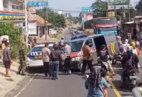 Dua Mobil Polisi Tabrakan di Pandeglang, Akibat ODGJ Ngamuk