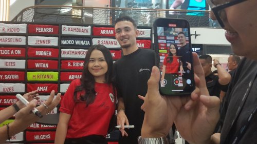 jumpa-fans-di-jakarta-ivar-jenner-senang-timnas-indonesia-didukung-penuh-saat-hadapi-arab-saudi