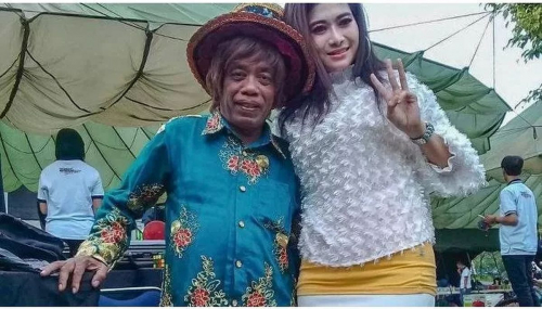 Siapa Istri Pramugari Pak Tarno? Ternyata Ini Sosoknya
