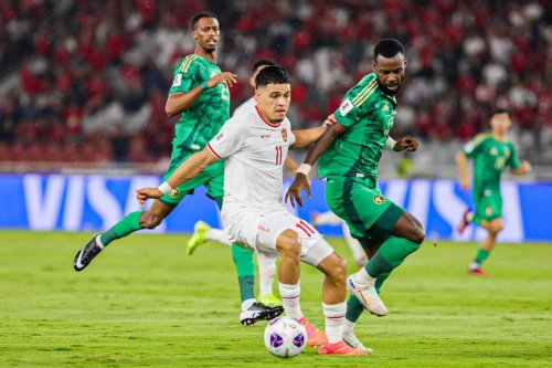 geregetan-buang-peluang-terus-ragnar-oratmangoen-penasaran-cetak-gol-buat-timnas-indonesia-di-stadion-gbk