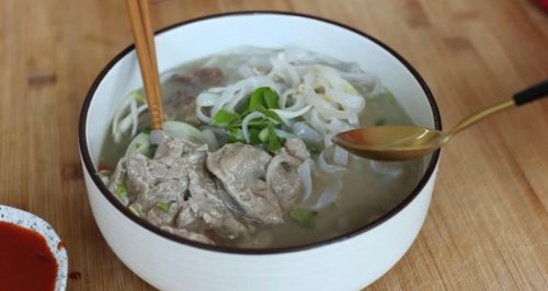 resep-pho-hidangan-vietnam-yang-pas-dinikmati-di-musim-hujan