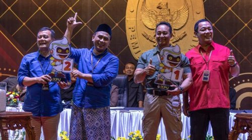 hasil-survei-pilkada-jateng-2024-berbeda-guru-besar-airlangga-persepi-harus-tegas