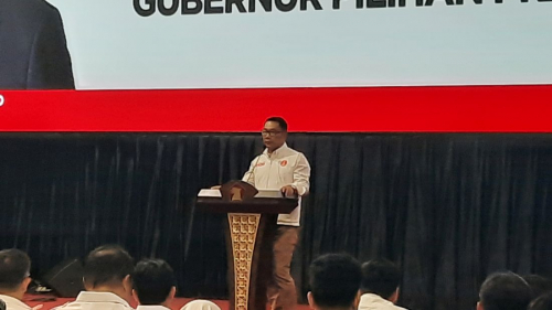 Jelang Kampanye Akbar, Ridwan Kamil Santuni 700 Anak Yatim