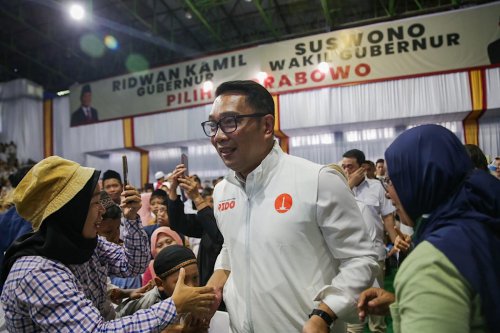 bingkisan-doa-dari-ratusan-anak-yatim-untuk-ridwan-kamil-suswono-di-hari-terakhir-kampanye