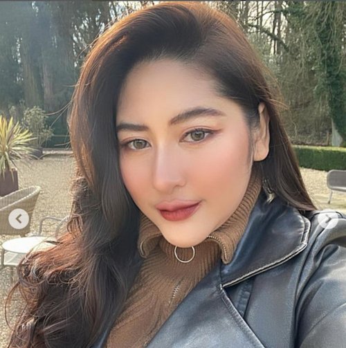 5-istri-cantik-bak-bidadari-legenda-bulu-tangkis-indonesia-nomor-1-pemilik-hati-taufik-hidayat