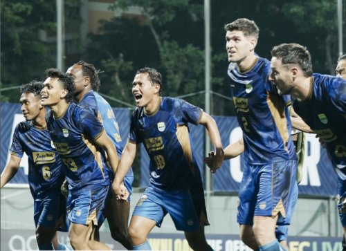 hadapi-putaran-kedua-liga-1-2024-2025-ini-janji-umuh-muchtar-kepada-pemain-persib-bandung