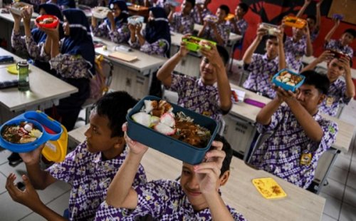 anggaran-makan-bergizi-gratis-rp15-ribu-per-anak-berlaku-januari-2025