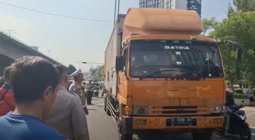 Kronologi Truk Tabrak Sejumlah Pengendara di Lampu Merah Slipi yang Tewaskan 1 Orang