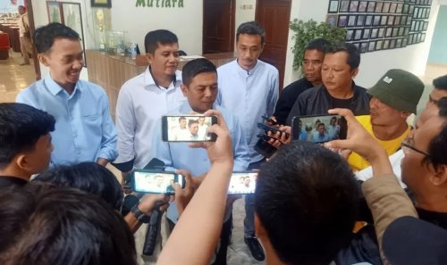 Andra Soni - Dimyati Menang Telak di TPS Eks Ketua DPRD Lebak