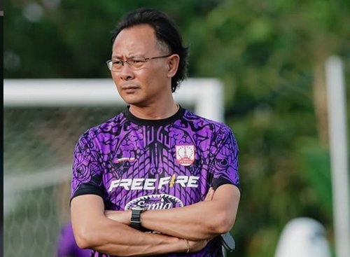 kisah-ong-kim-swee-pelatih-anyar-persis-solo-yang-sebut-suporter-indonesia-lebih-fanatik-ketimbang-malaysia