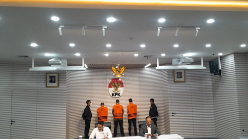 KPK Tahan 3 Tersangka Kasus Dugaan Suap DJKA