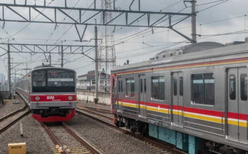 Kebakaran Permukiman di Samping Rel Tanah Abang, KRL Bisa Melintas dengan Kecepatan Terbatas