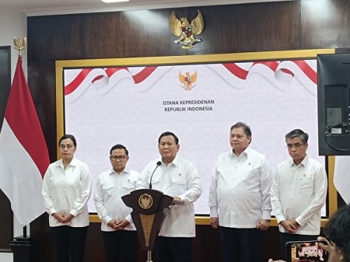 Prabowo Putuskan UMP 2025 Naik 6,5%