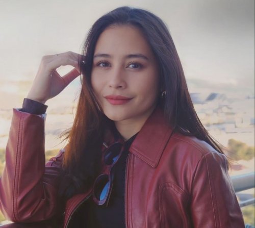 potret-cantik-prilly-latuconsina-nikmati-sunset-di-las-vegas-tampilannya-berkelas