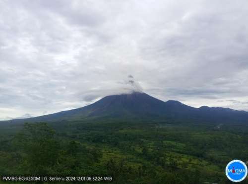 Pagi Ini, Gunung Semeru Erupsi Luncurkan Abu Vulkanik 900 Meter