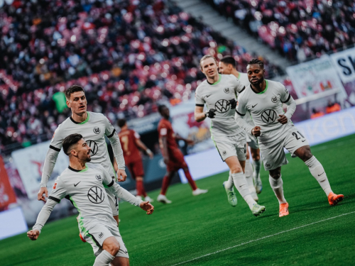 Ini Cuplikan Gol VfL Wolfburg Bantai RB Leipzig 5-1 di Bundesliga 2024-2025