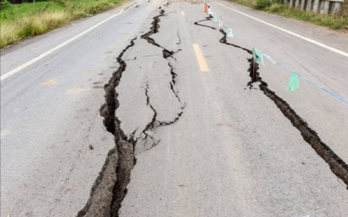 Breaking News! GempaGuncangGunungkidulYogyakarta Pagi Ini