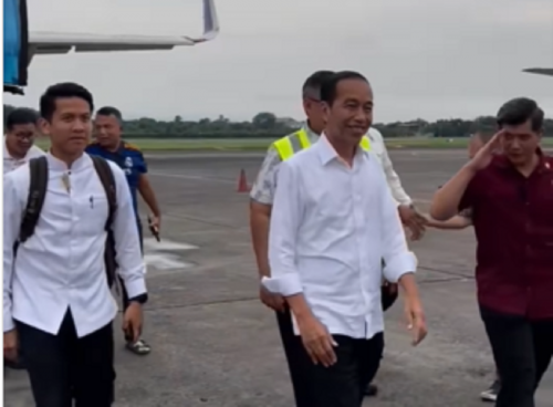 Jokowi Terbang ke Jakarta, Bertemu Prabowo Malam Ini?