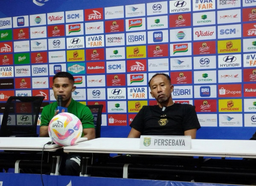 Meski Sukses Kalahkan Arema FC, Uston Nawawi Tak Puas dengan Penampilan Persebaya Surabaya