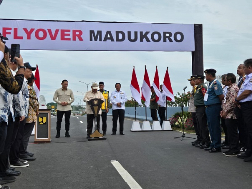 Resmikan Flyover Madukoro, Prabowo: Infrastruktur Penting Buka Konektivitas