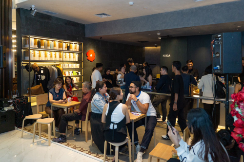 Tren Ngopi Sambil Nongkrong di Kalangan Gen Z, Minum dan Makanan Enak Saja Tak Cukup