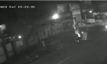 Terekam CCTV, Wanita Muda di Bekasi Disiram Air Keras hingga Terluka Bakar