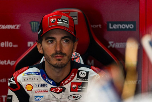 Kata-Kata Pertama Francesco Bagnaia yang Harus Berbagi Garasi dengan Marc Marquez di MotoGP 2025