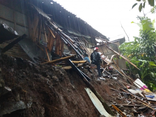 Update Bencana Sukabumi : 20.629 Warga Terdampak dan 3.464 Mengungsi