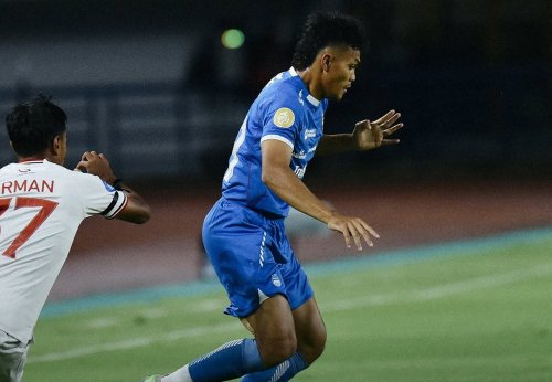 Hasil Babak Pertama Persib Bandung vs Malut United di Liga 1 2024-2025: Ada Gol Dianulir, Skor Masih 0-0