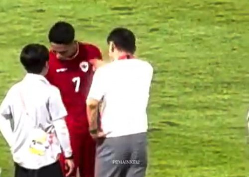 Momen Shin Tae-yong Ngamuk hingga Tunjuk-Tunjuk Wajah Marselino Ferdinan saat Timnas Indonesia Lawan Laos di Piala AFF 2024