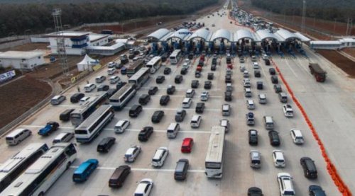 korlantas-polri-petakan-titik-kemacetan-saat-libur-nataru-pelabuhan-bandara-hingga-pasar-tumpah