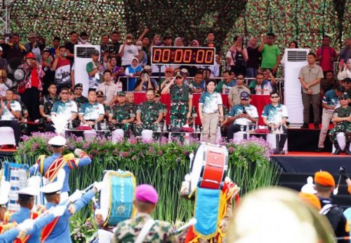 panglima-tni-buka-militery-drumcorps-competition-di-monas-jakarta-pusat