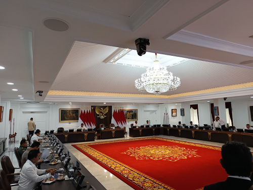 Prabowo Gelar Ratas Persiapan Natal 2024 dan Tahun Baru 2025: Bahas Keamanan hingga Stok Pangan
