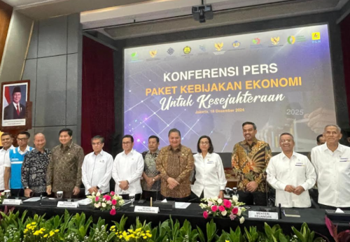 menko-airlangga-klaim-daya-beli-masyarakat-ri-masih-kuat-ada-uang-rp2555-triliun